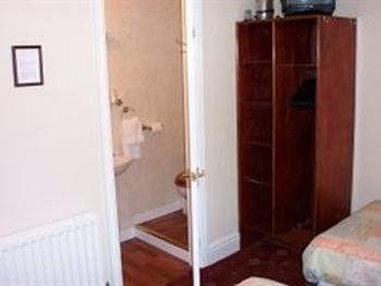 Lynbar Hotel Blackpool